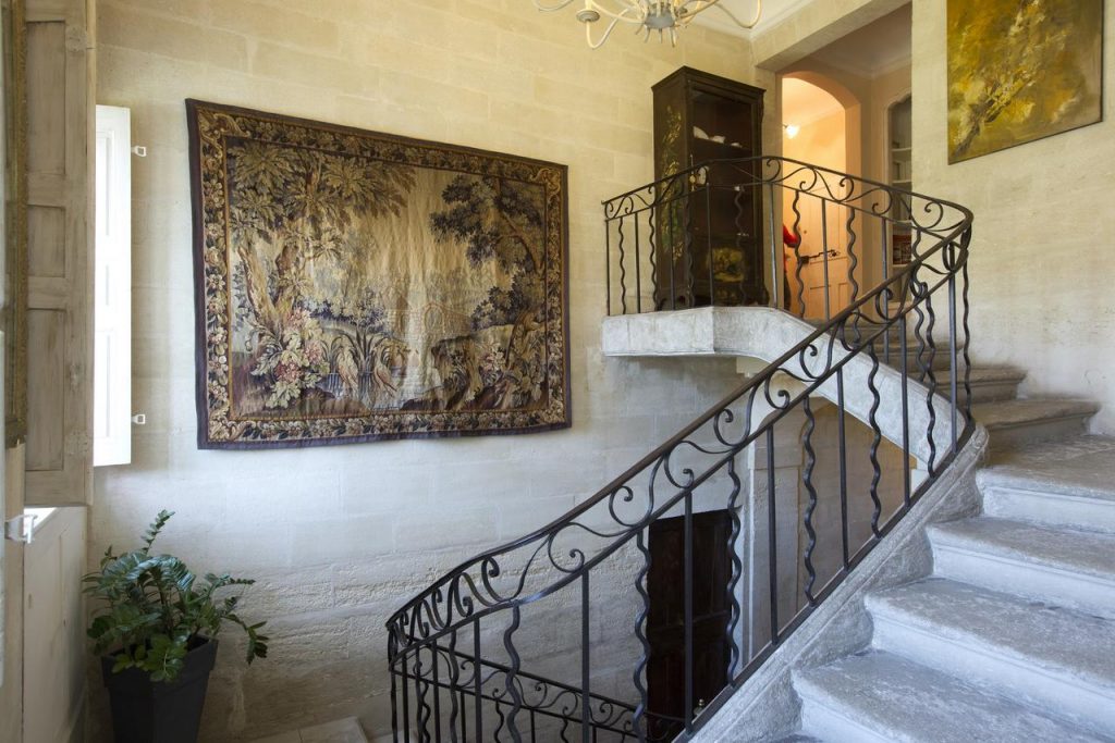 luxury villa rentals in avignon