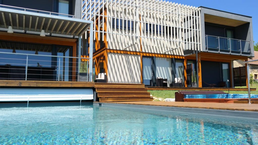 dordogne villas with private pools